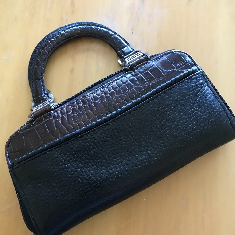 Wallet/clutch